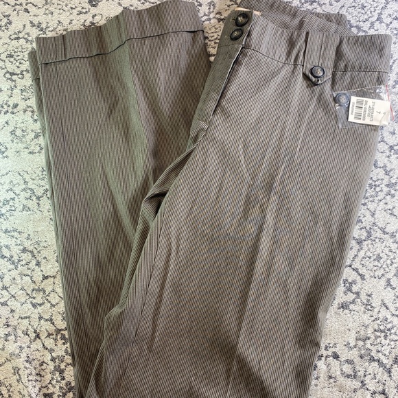 NWT URABAN LIFE Gray Jeans - Picture 1 of 5